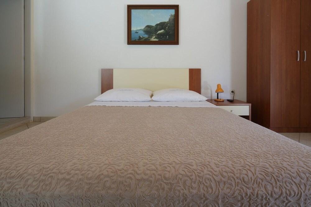 Grozdana - 5 m From sea - SA1 - Martina