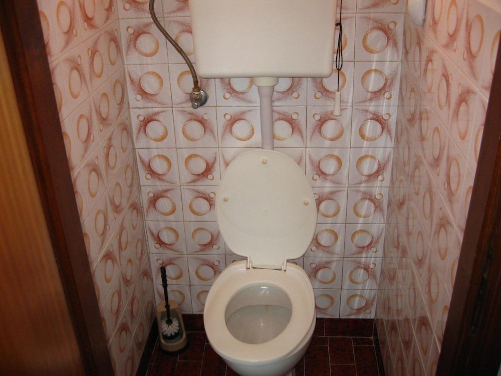 Ljuba - Large Terrace - A2