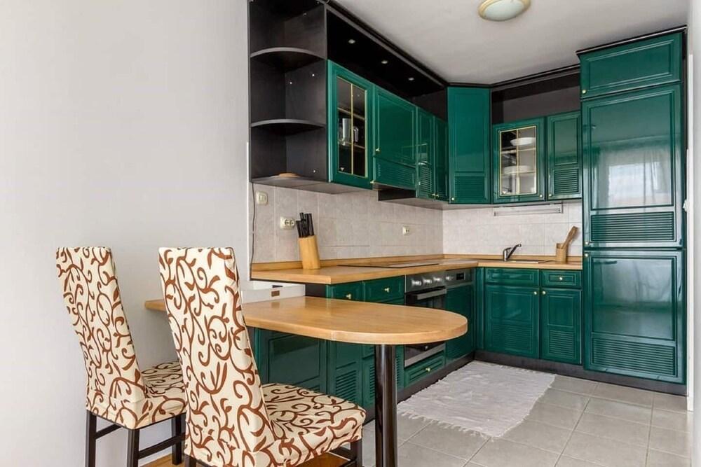 Jurmar - With Terrace - A1