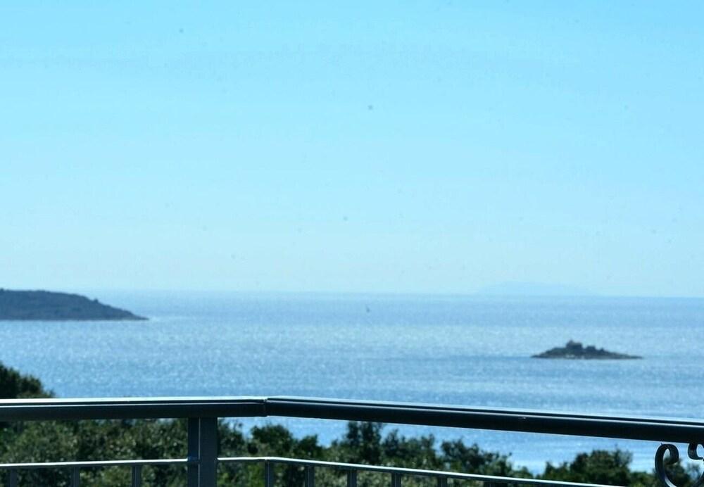 Ljuba - 200m From Beach - A2 Zapadni