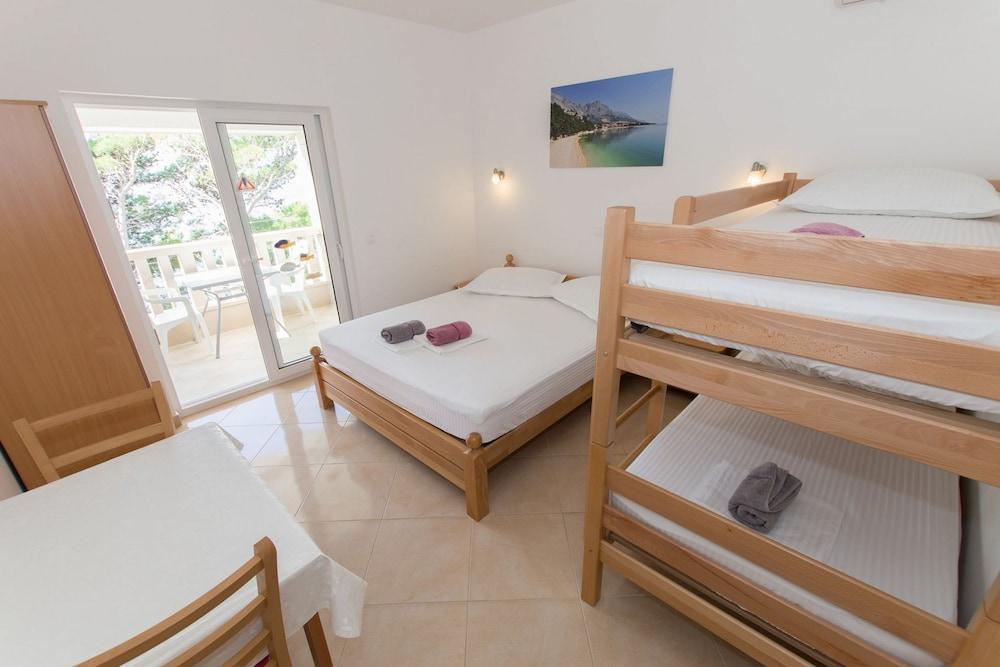 Anka - Amazing Location - SA3