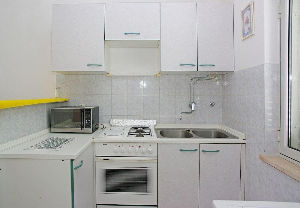 Velo - 10 m From sea - A1 Marija