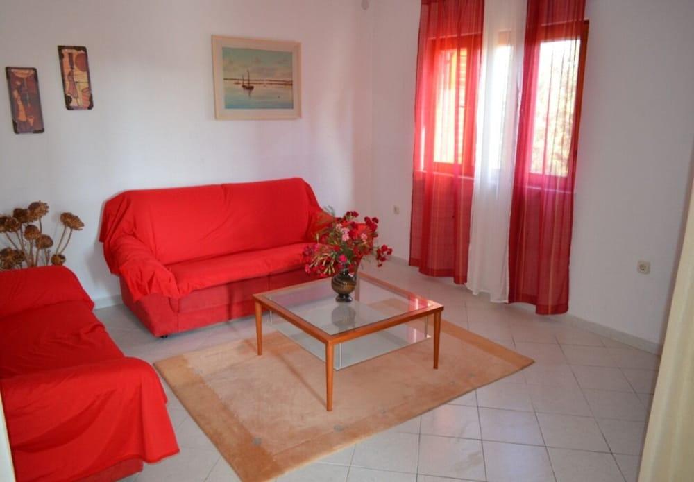 Bozi - With Pool - A1