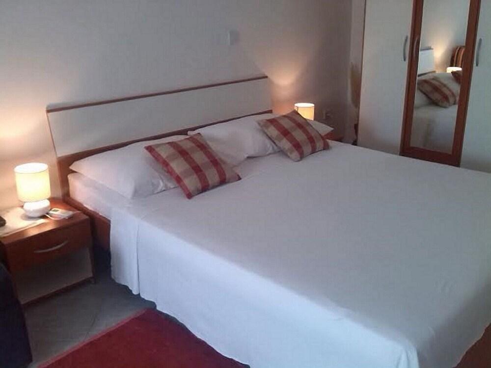 Brane - Charming and Close to the sea - SA1