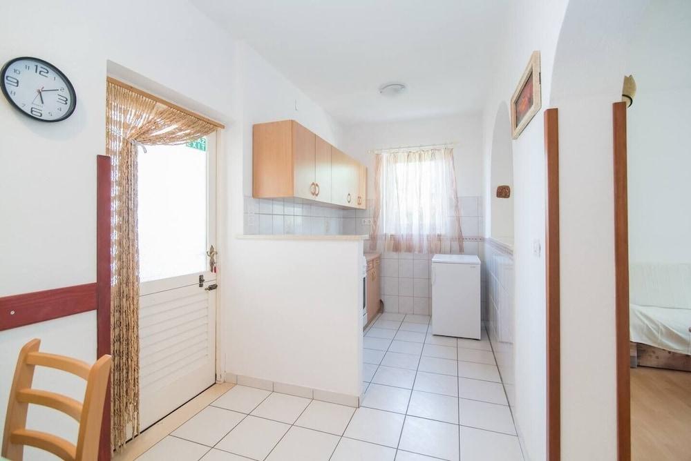 Annie - sea View - A3