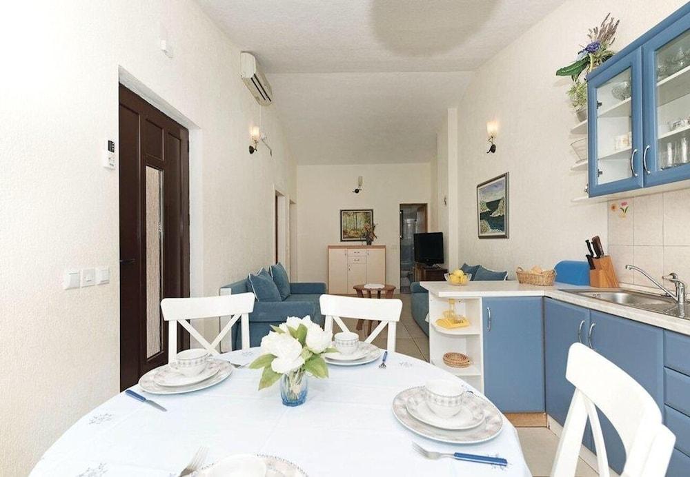 Milla - by the Beach - A1