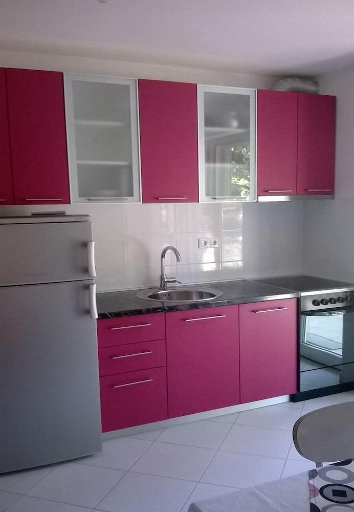 Tom - 500 m From sea - A1