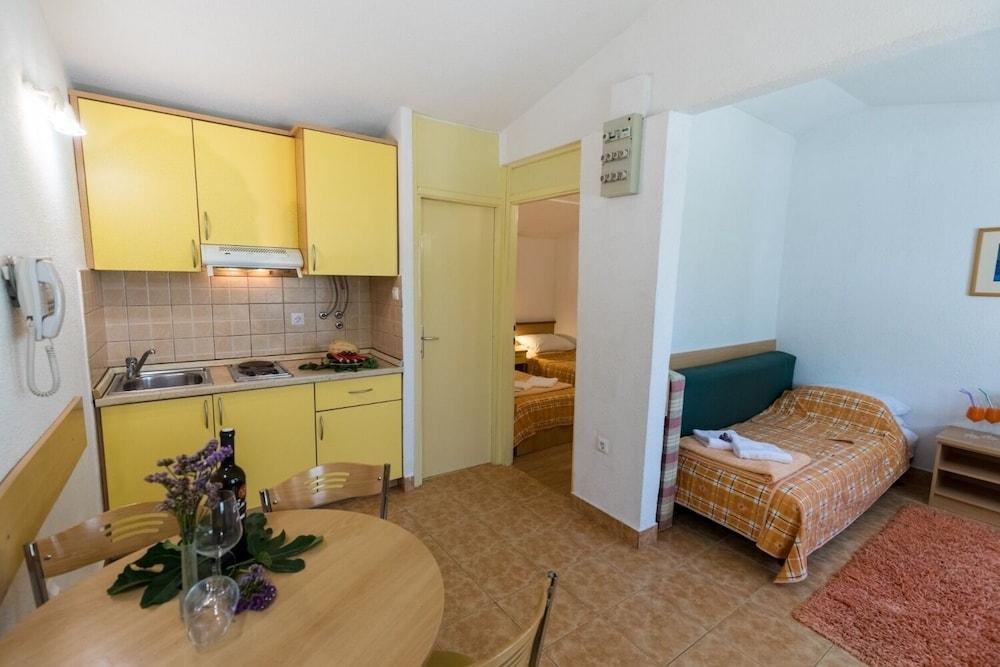 Magic - 150 m From Beach - A1-orange