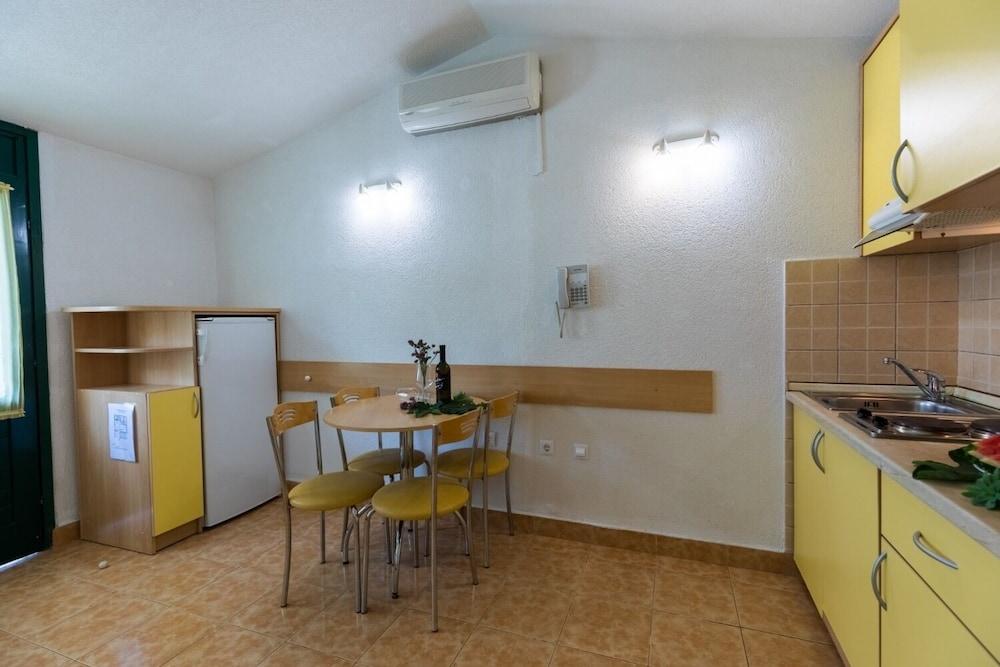 Magic - 150 m From Beach - A1-orange