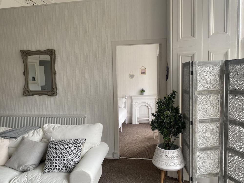 Captivating Apartment in Glasgow Westend, uk