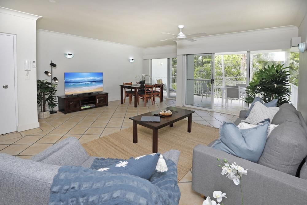 Easy Going Holiday Unit on McKenzie MK5