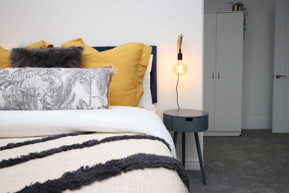 Minister House Apt 1 by Tŷ SA