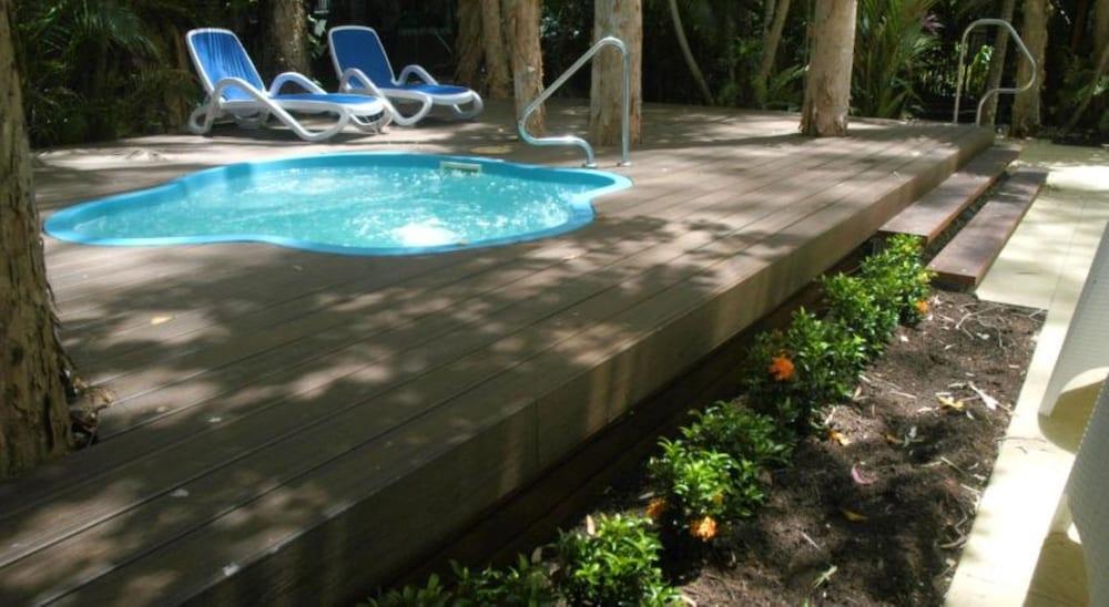 Palm Cove Retreat 31