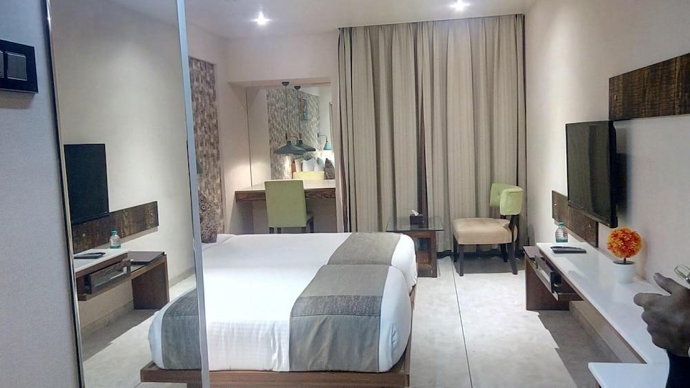 RS EXCLUSIVE & FINE DINE