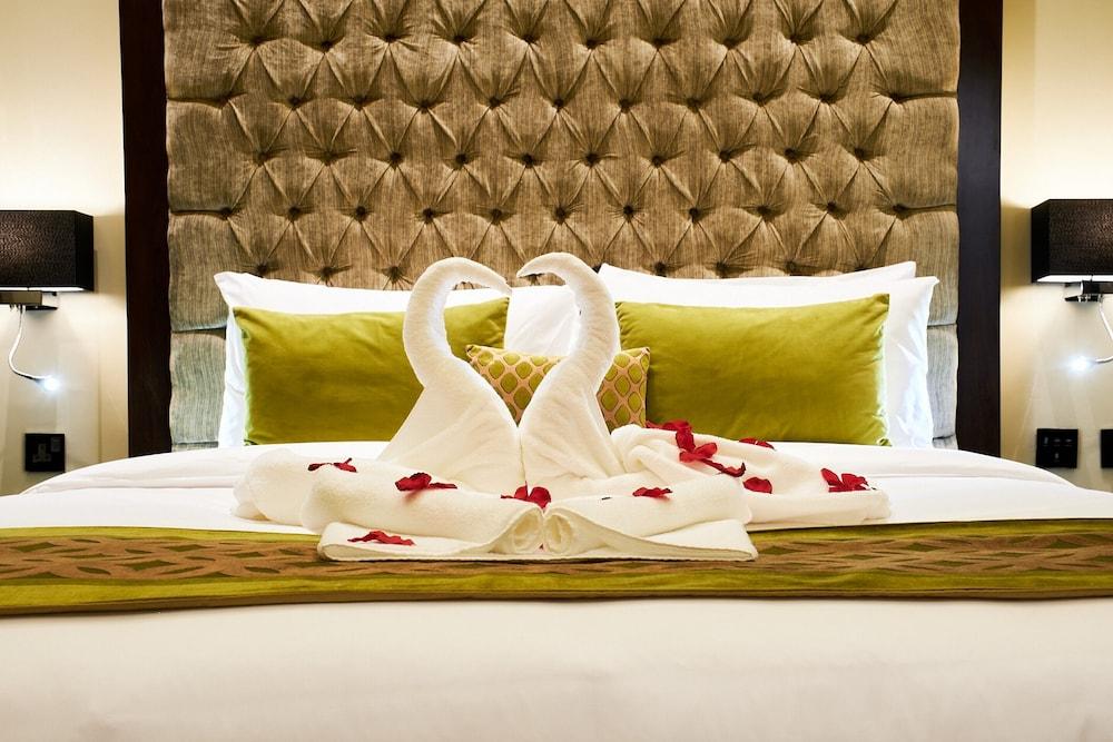 Carlton Dubai Creek Hotel