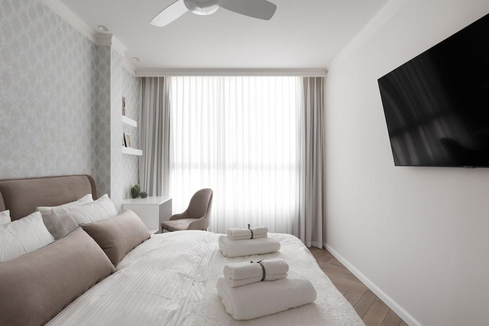 Modern and Central 2BD Apartment in TLV