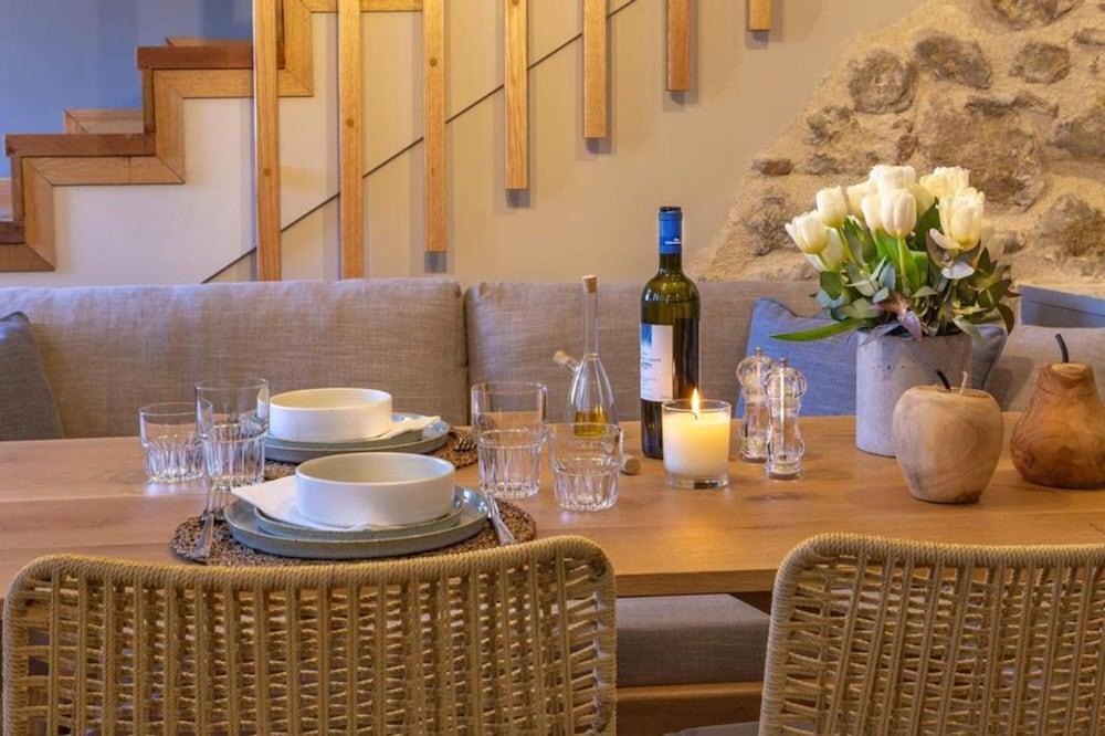 Plaka Cozy Residence