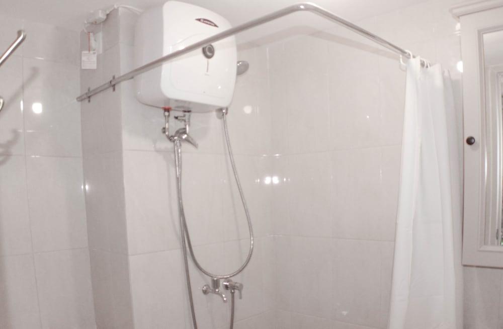 Warm And Cozy Studio At Springlake Summarecon Apartment