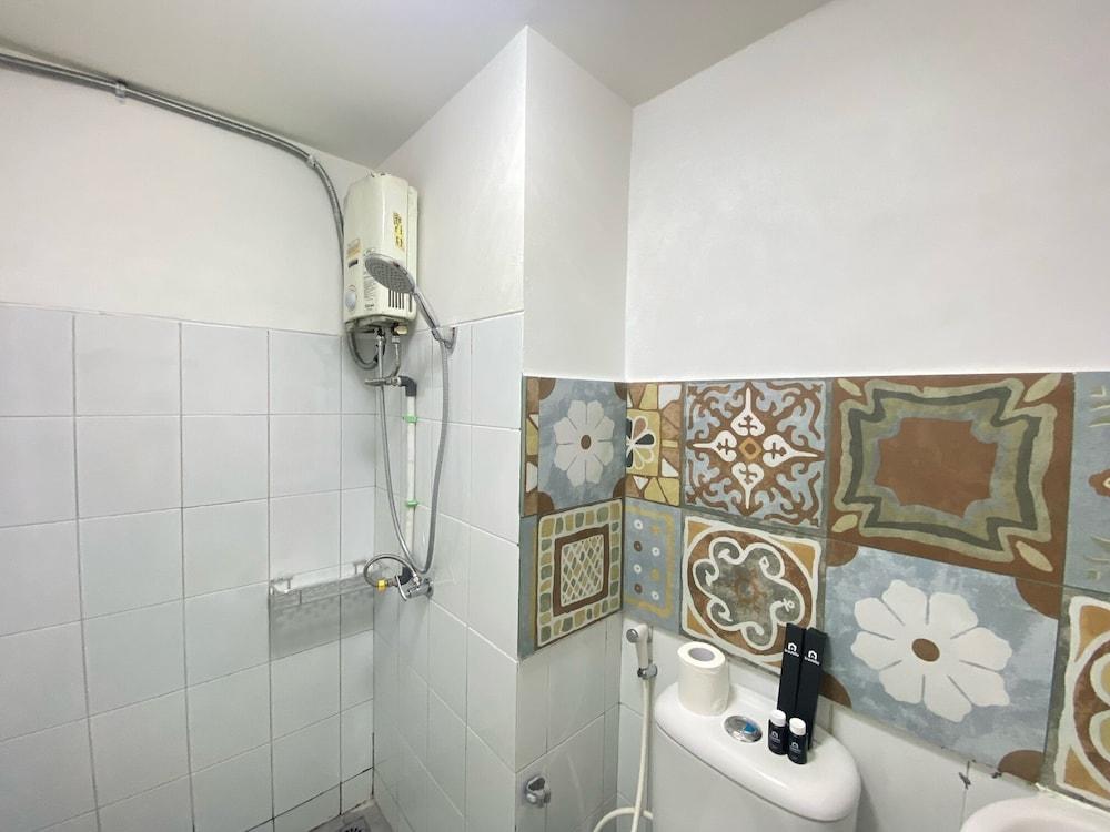 Scandinavian Studio Room At Grand Asia Afrika Apartment