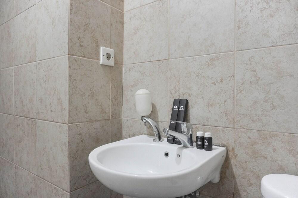 Nice And Enjoy Studio At Great Western Apartment