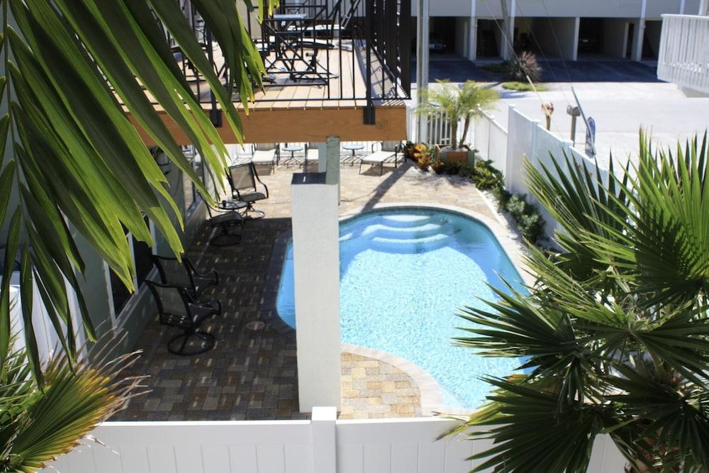 Anna Maria Island Beach Paradise 6