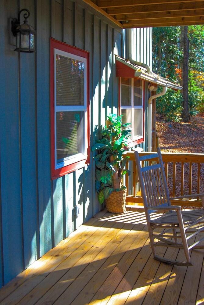 La Casa Del Amour in Sapphire