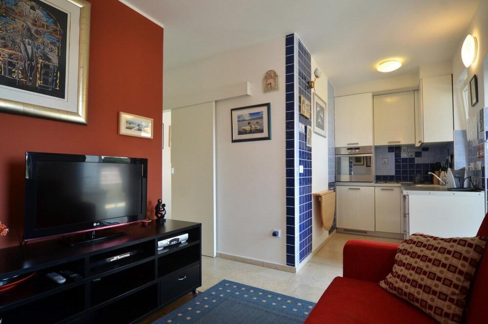 Alma Borik in Rovinj