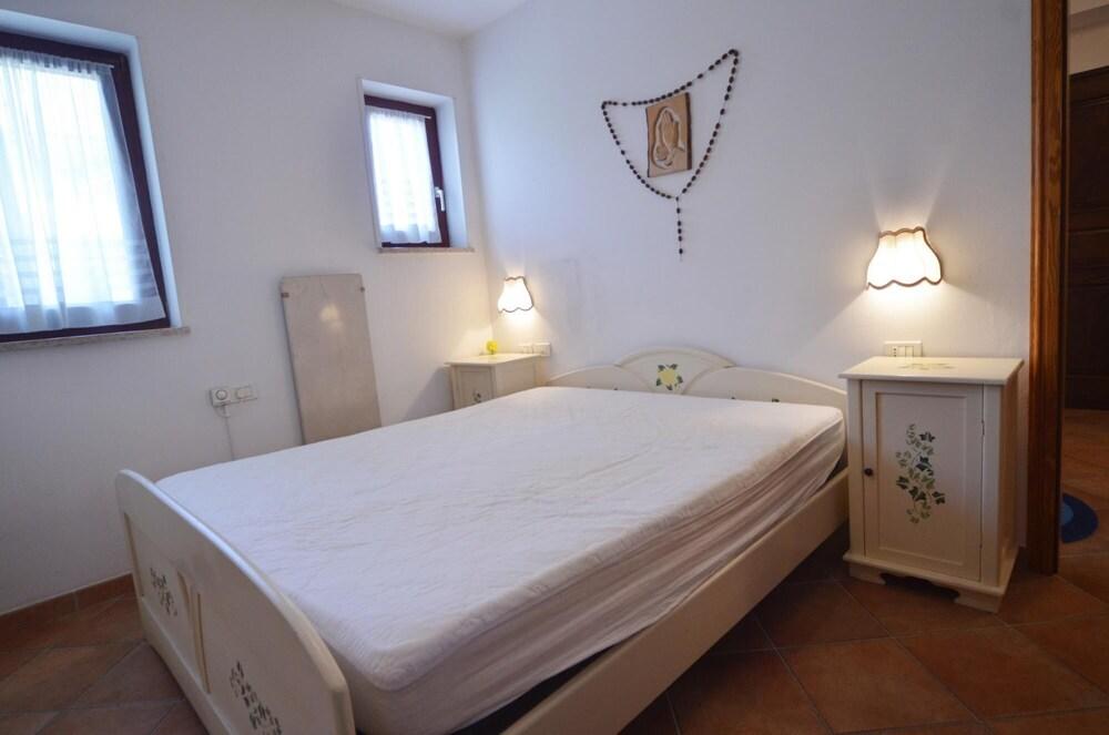 Toro - Two Bedroom Apartment