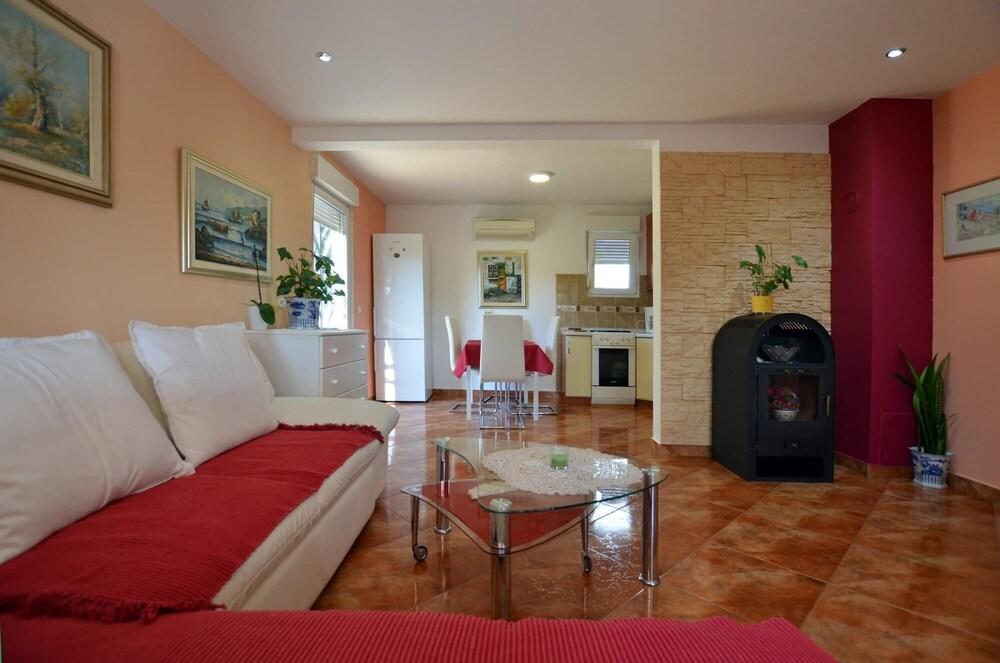 House Kety in Kanfanar