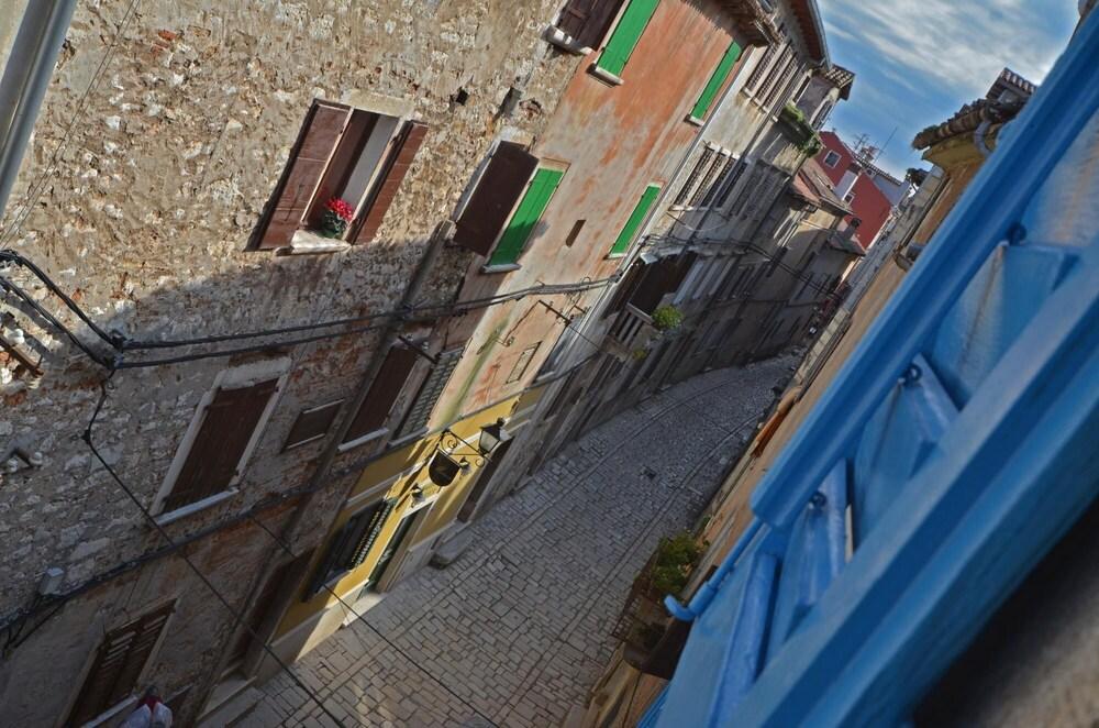 Blu Svalba Three Bedroom