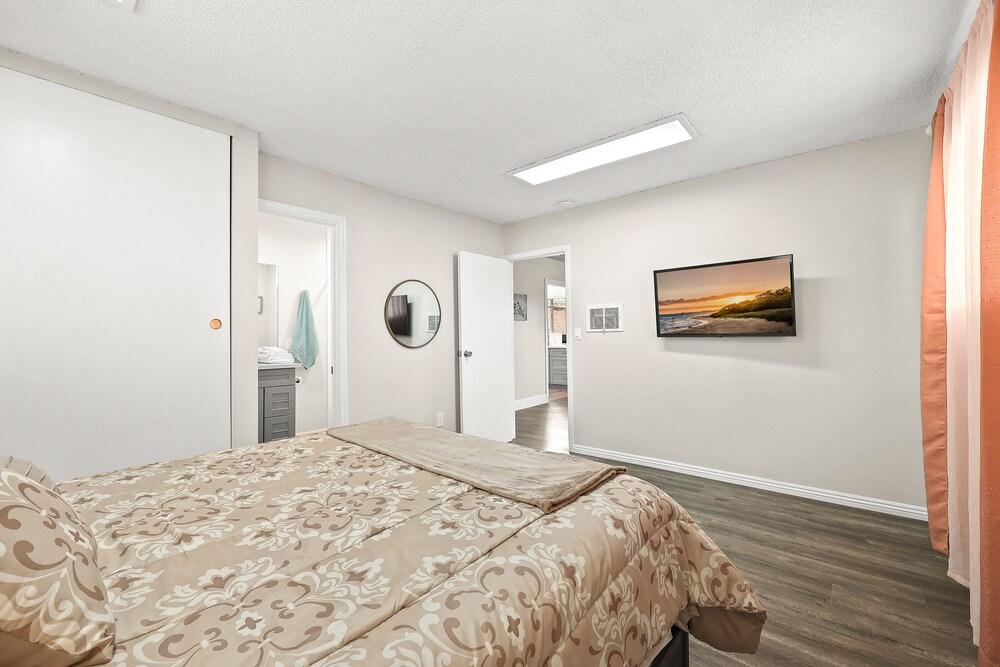Stylish & Charming 15min to Downtown LA