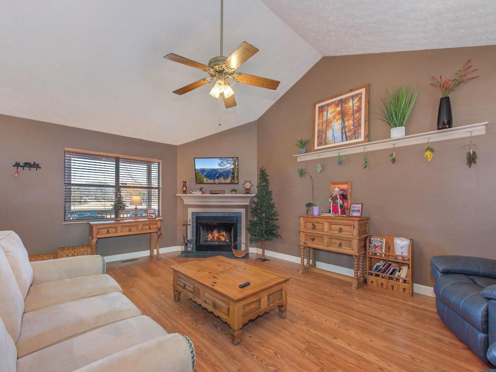 Sunset Breeze by Jackson Mountain Rentals