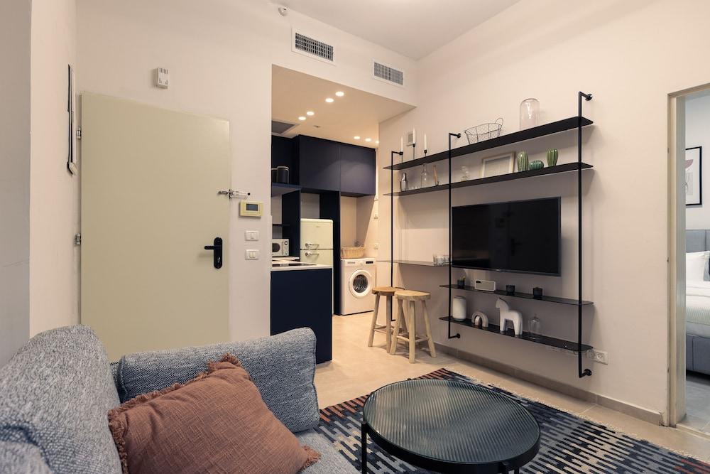 Cozy Apartment with Private Balcony