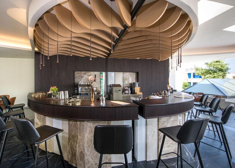 AMIRA LUXURY RESORT & SPA