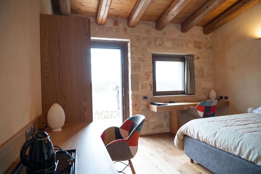 DONNAPAOLA MODERN FARM