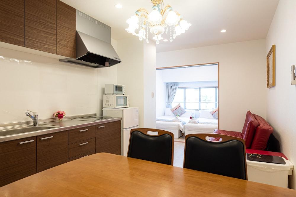 323Nanba-Near the station