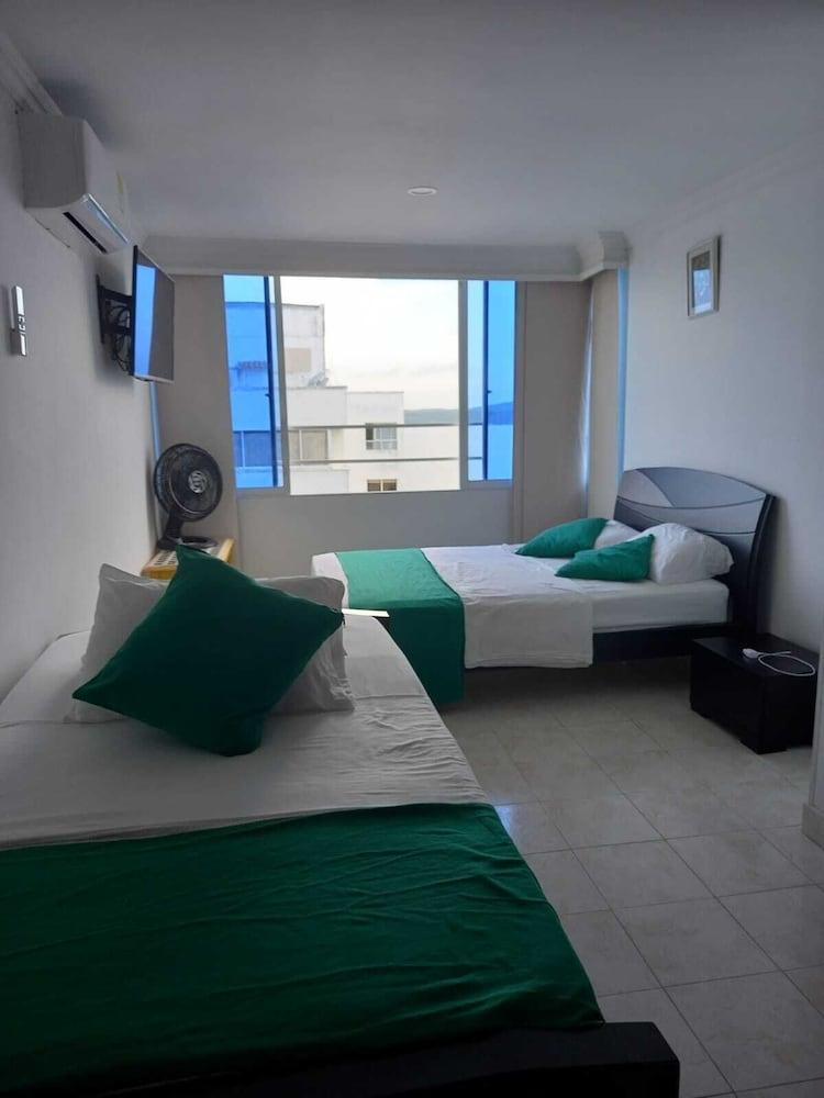 Apto VISTA AL MAR piso 16 PLAYA CERCA