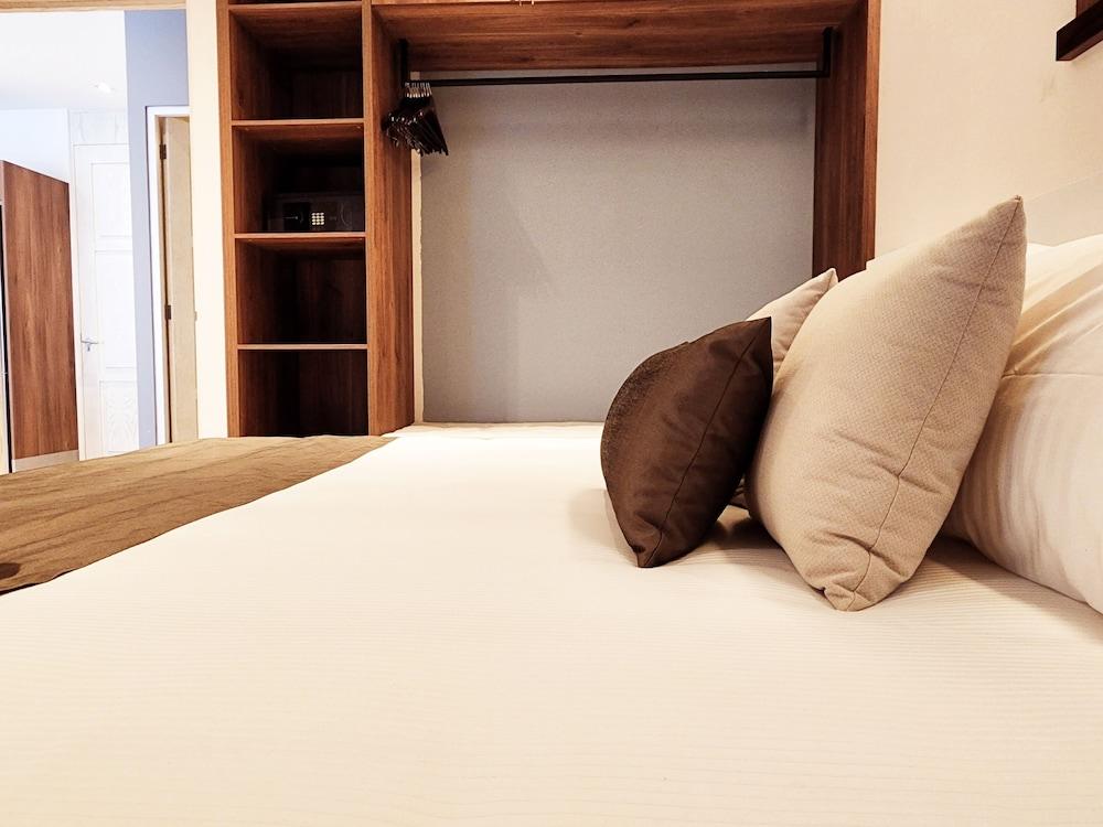 Singular Dream Beach Residences