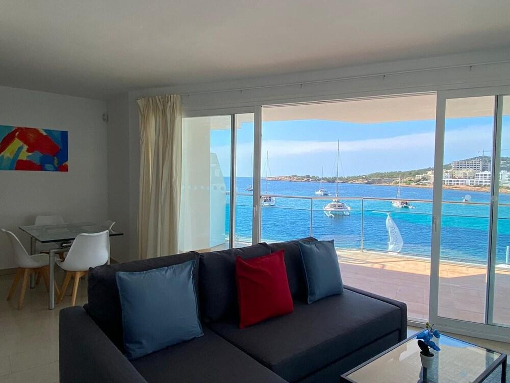 Alexander Apartments Ibiza