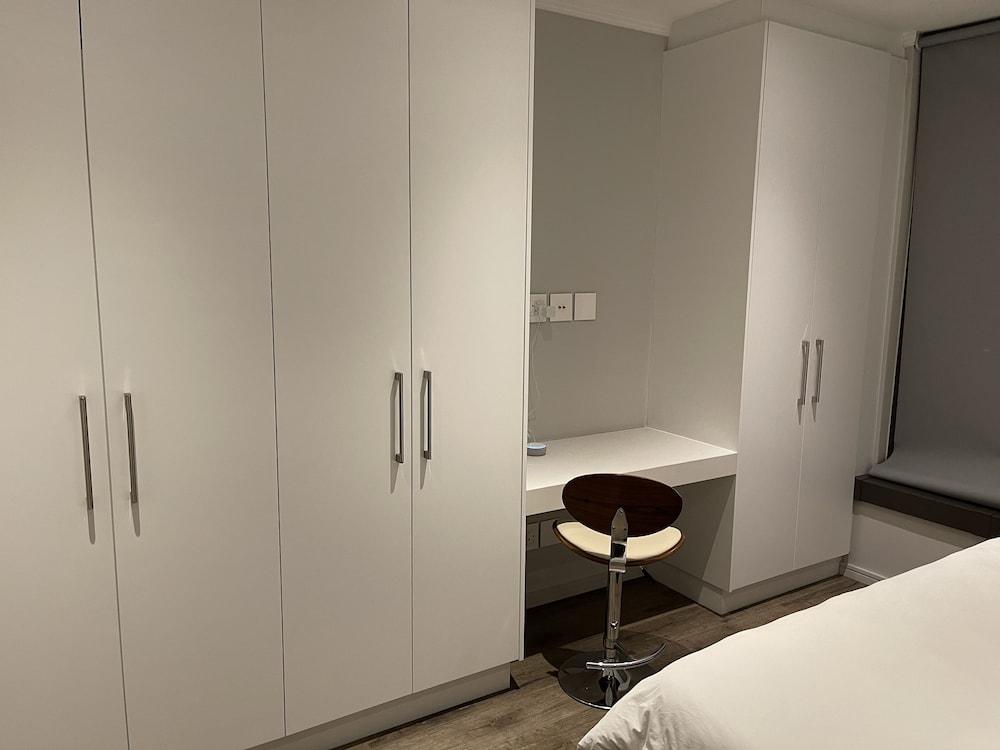 Sandton Smart Apartment Eleven