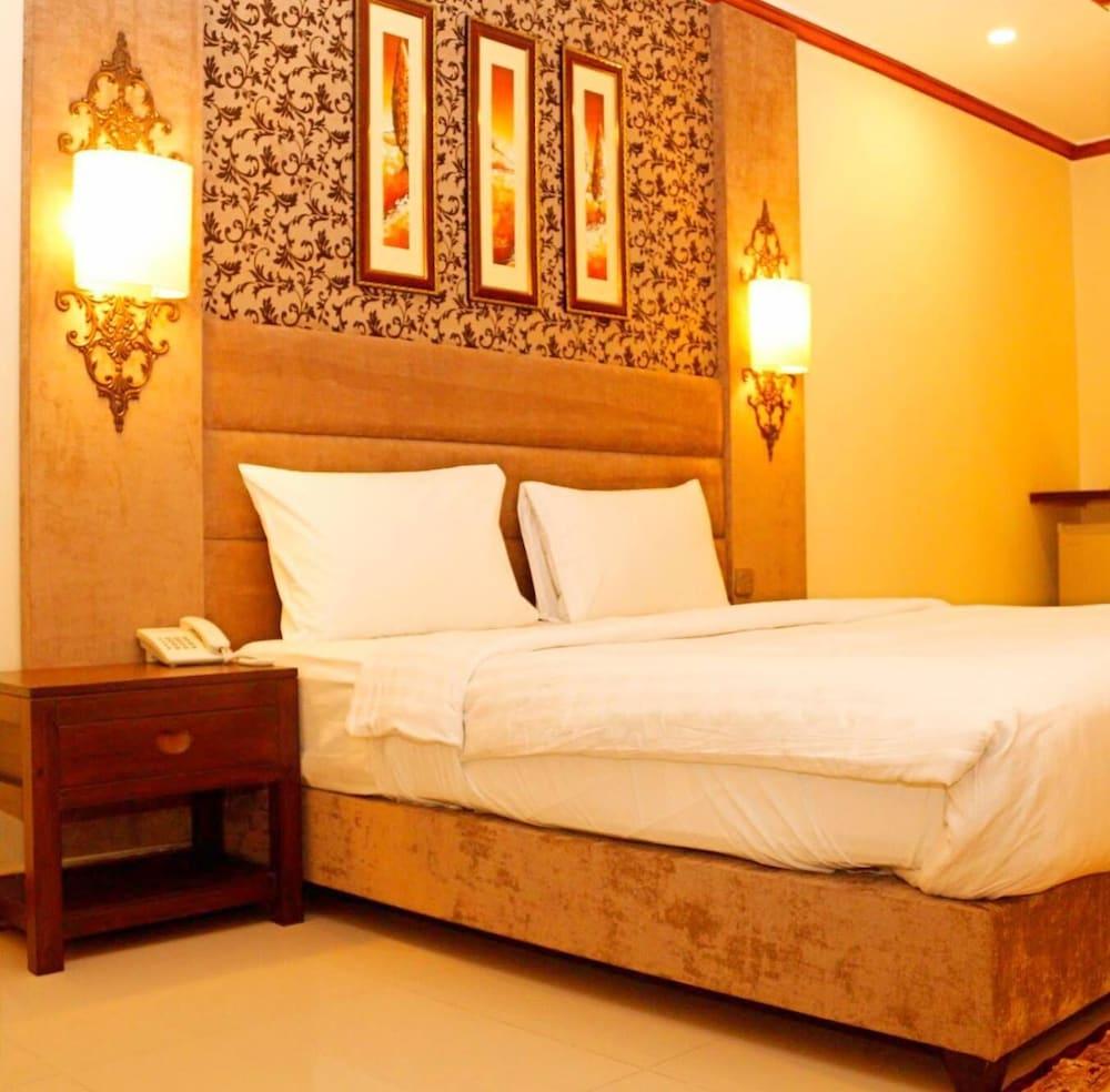 Shelton's Rezidor Swat