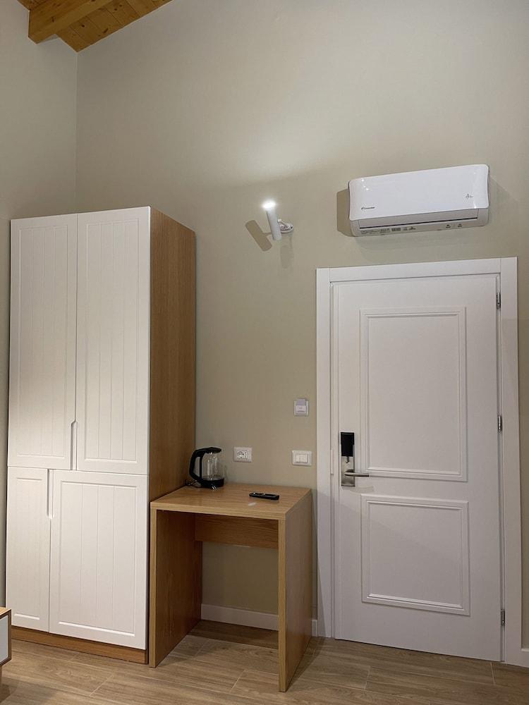 Arial Penthouse Suites