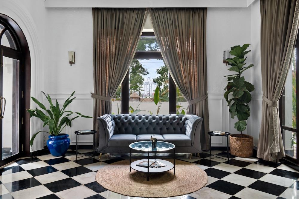 Welcomheritage Azora by Ayatana