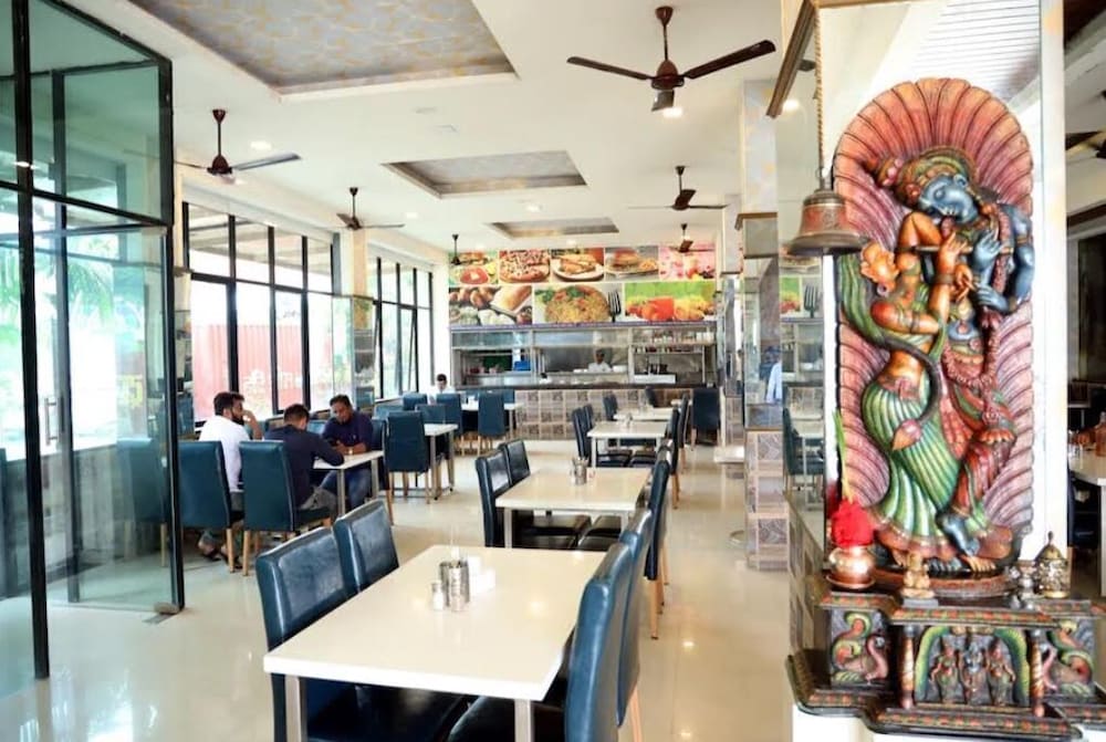 Hotel Krushna Express Inn