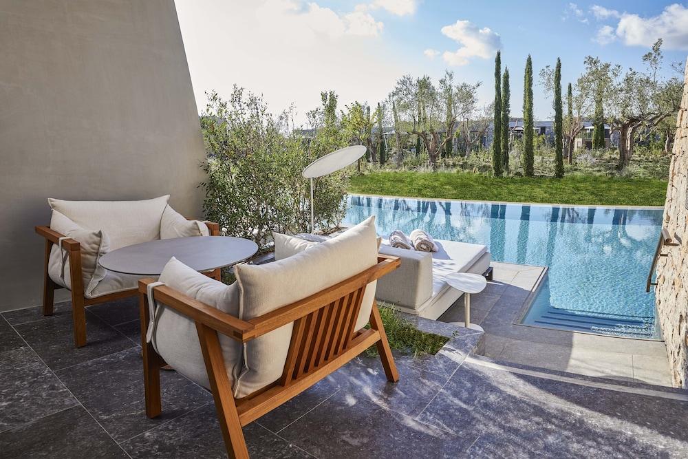 W Costa Navarino- Adults Only