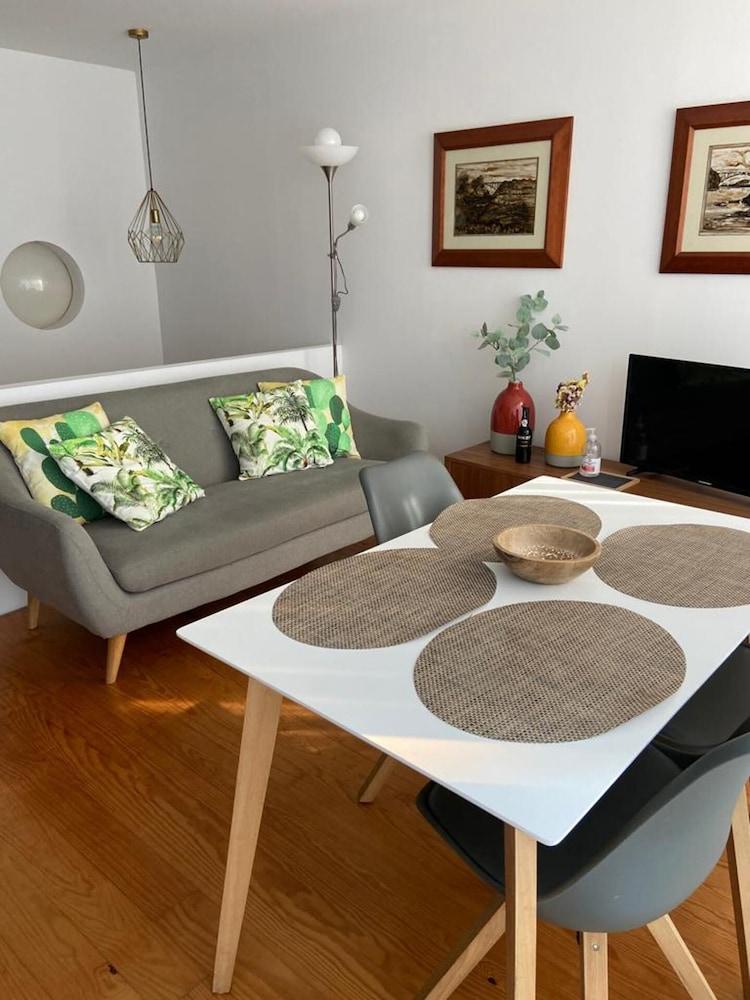 Cativo Flat - Lovely 2 Bedroom Duplex in Porto