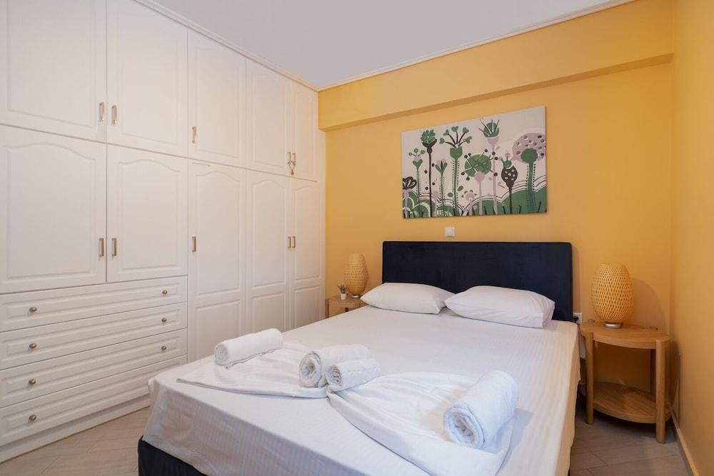 Athens Riviera Golf Apartment