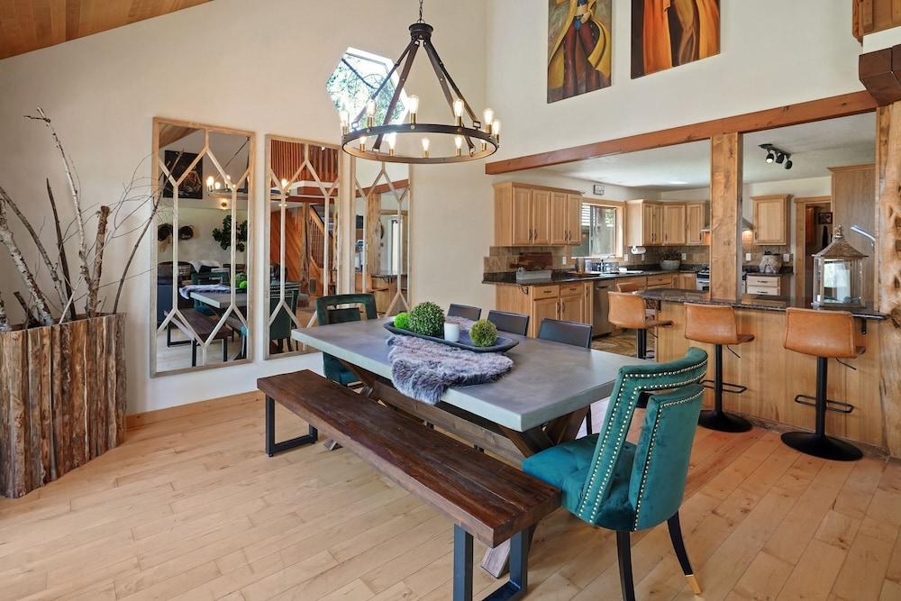 5 Golden Eagle 5 Bedroom Home by Redawning