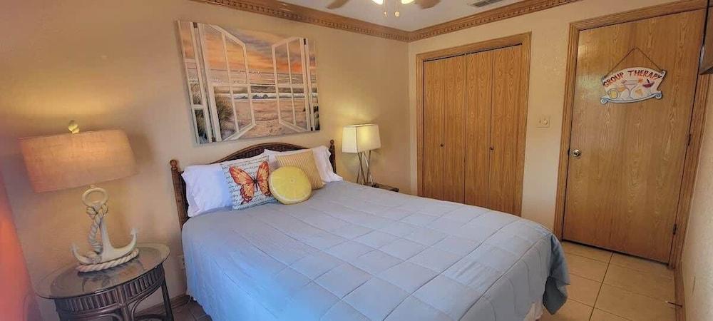 Campeche Triplex Unit C