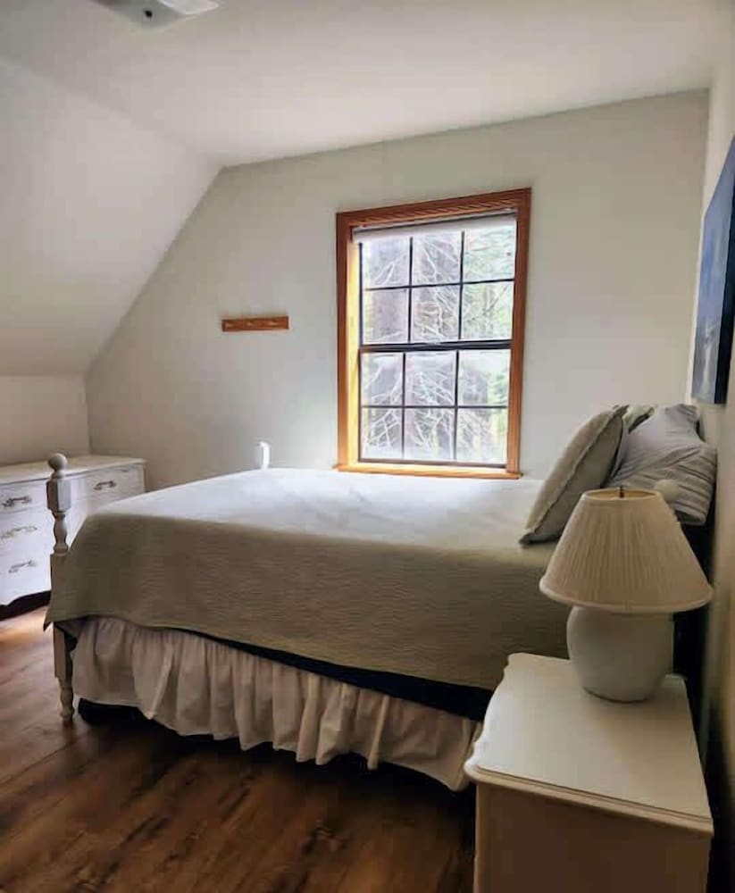 Relax Inn Close to Attractions Galore!